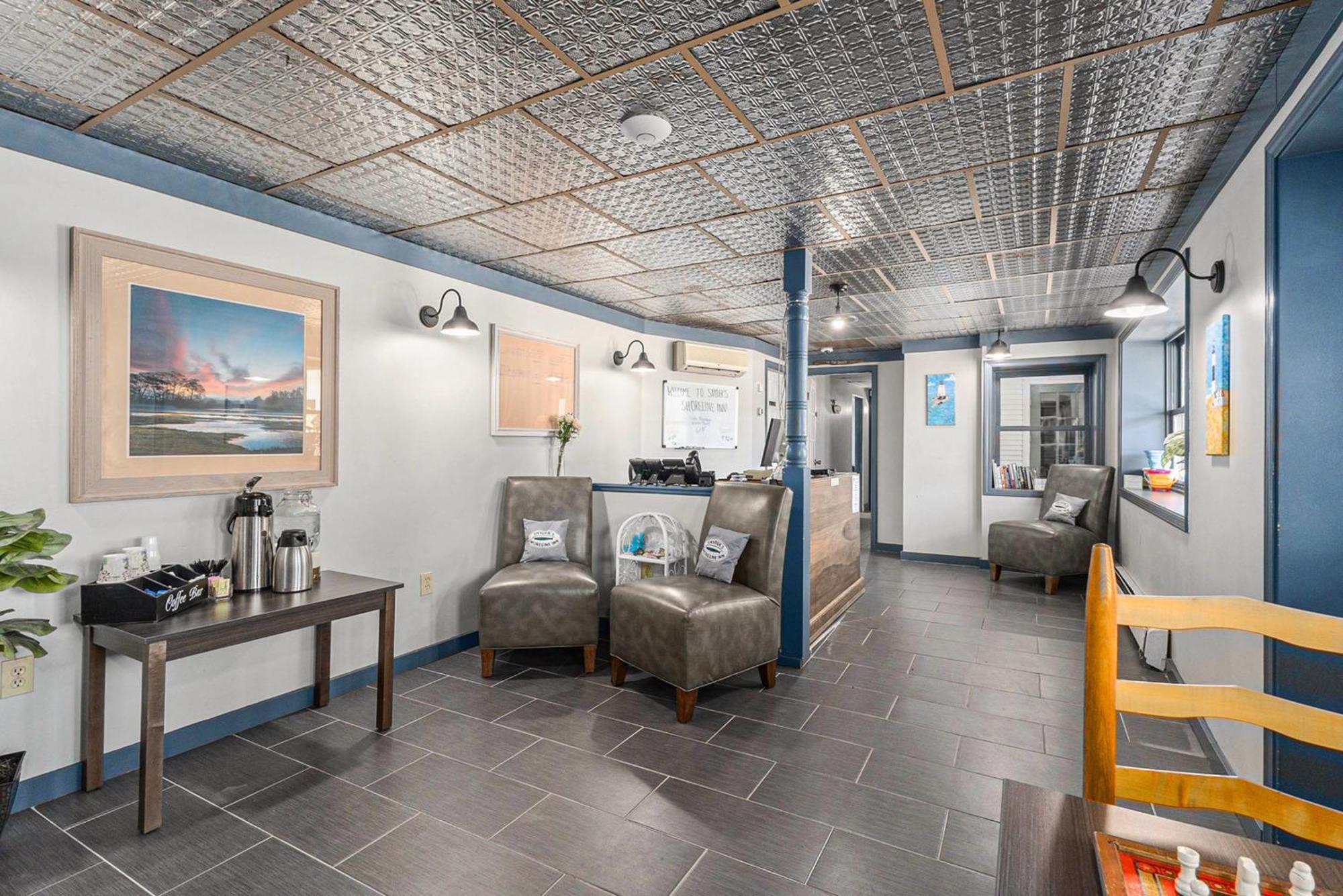 Snyders Shoreline Inn Ludington Bagian luar foto